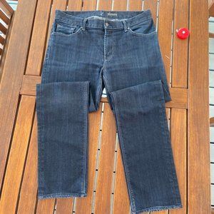 7 For All Mankind Slimmy Men's Jeans in Size 36 Distressed Used Condition
